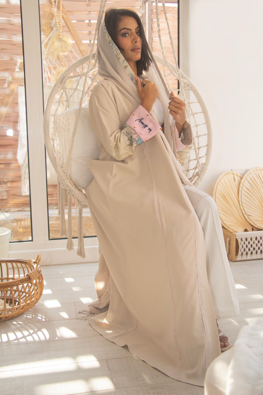 عباية زهرة السكون